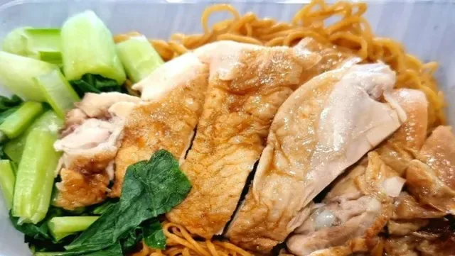 G'Fun Cafe - Famous Chicken Rice