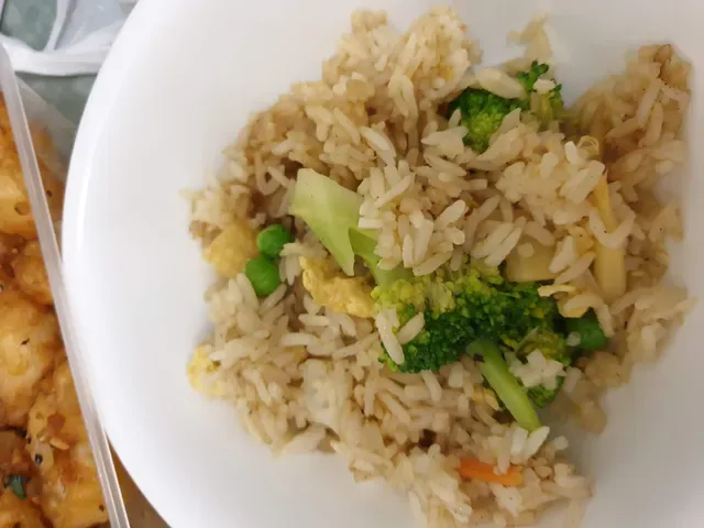 Fong's Kitchen Chinese Restaurant