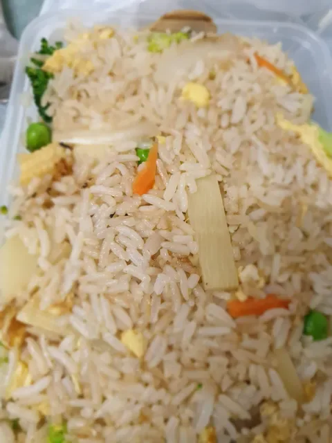 Fong's Kitchen Chinese Restaurant