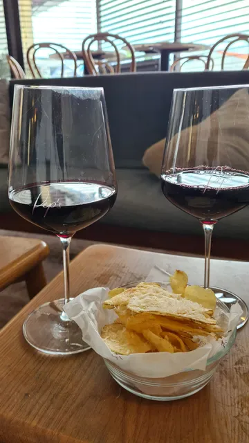 Pep's Wine Bar