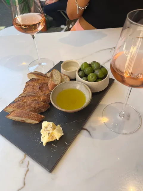Pep's Wine Bar