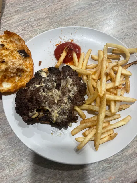 Betty's Burgers