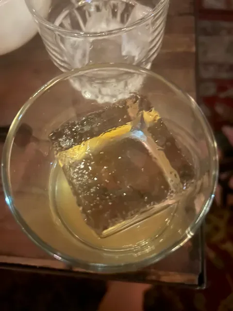 Bobèche Cocktail Bar