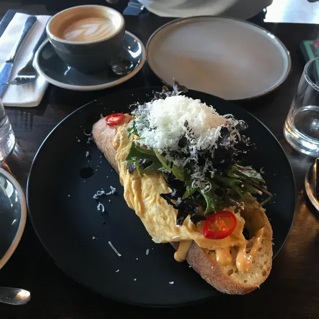 Cafe Leadman