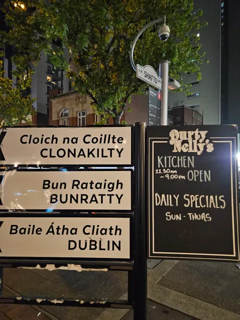 Durty Nelly's Irish Pub