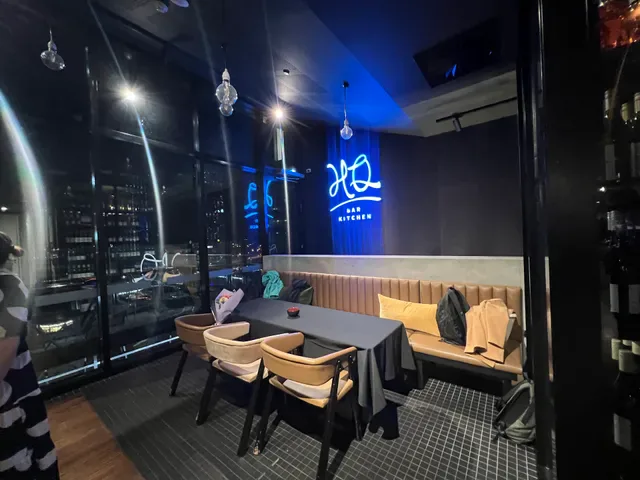 HQ Bar + Kitchen