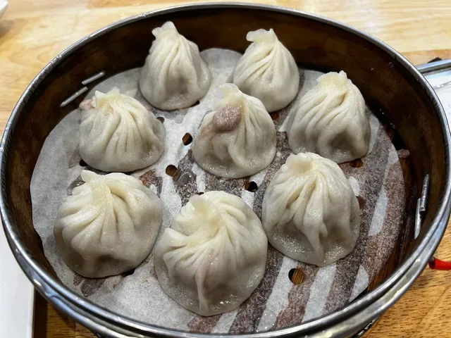 Juicy Bao Bao North Bridge 小笼煲北桥店