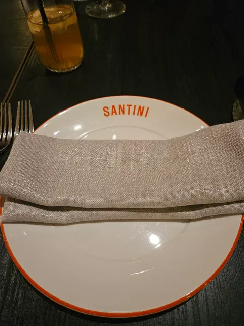 Santini Bar & Grill