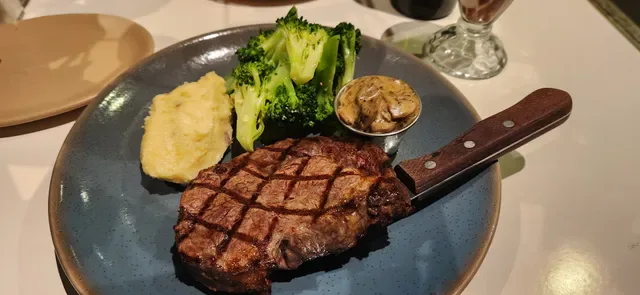 Tony Roma's