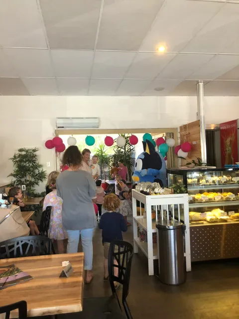 Hardware Cafe Quinns