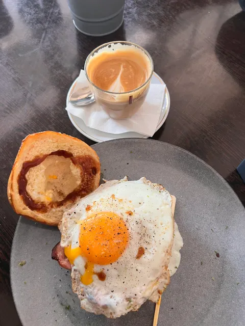 Lu Lu's Cafe