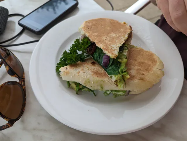 Tides Cafe