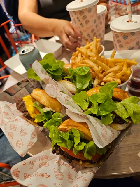 Betty's Burgers