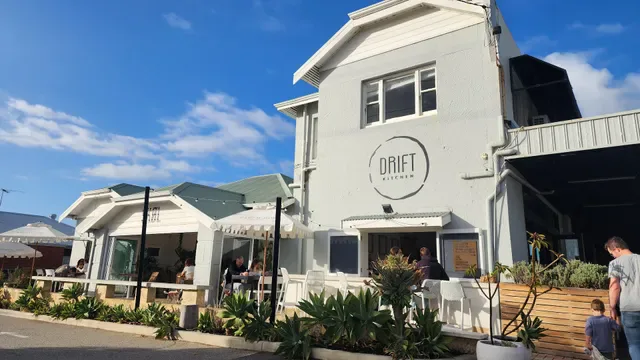 Drift Kitchen