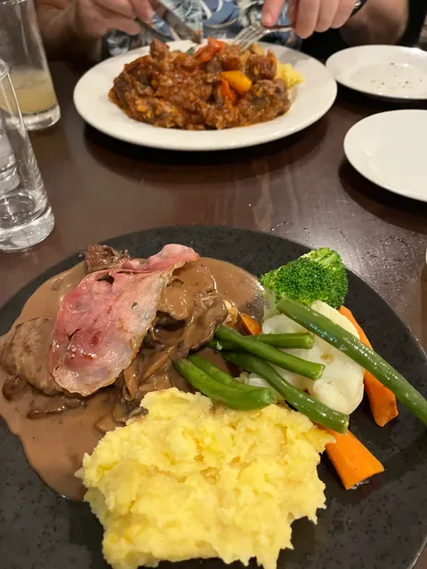 La Vela Restaurant