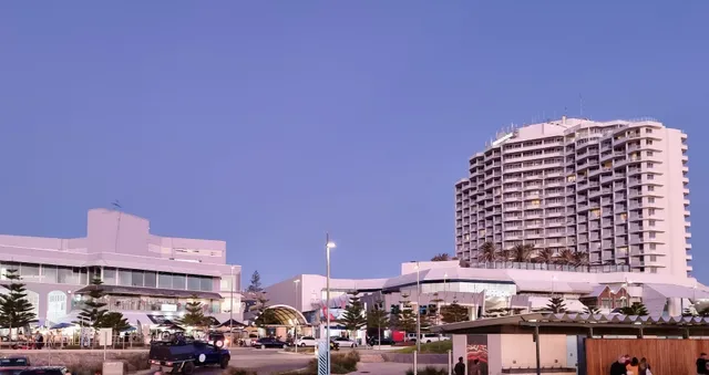 Peters by The Sea