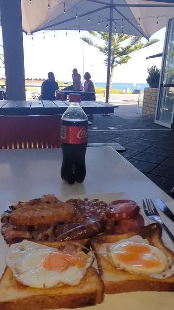 Peters by The Sea