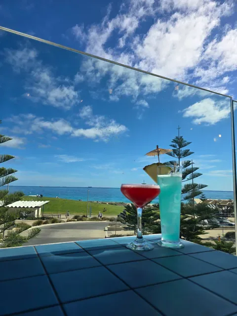 Scarborough Beach Bar