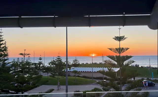 Scarborough Beach Bar