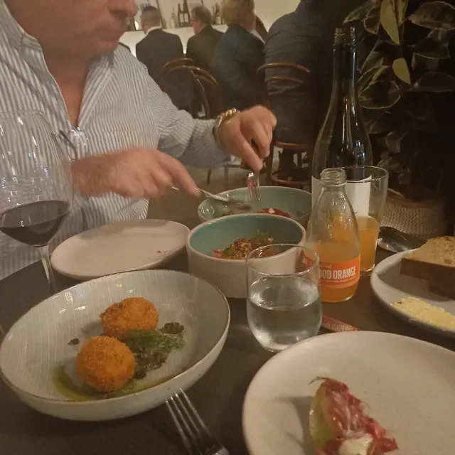 Mistelle Bistro