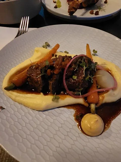 Mistelle Bistro