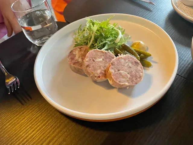 Mistelle Bistro