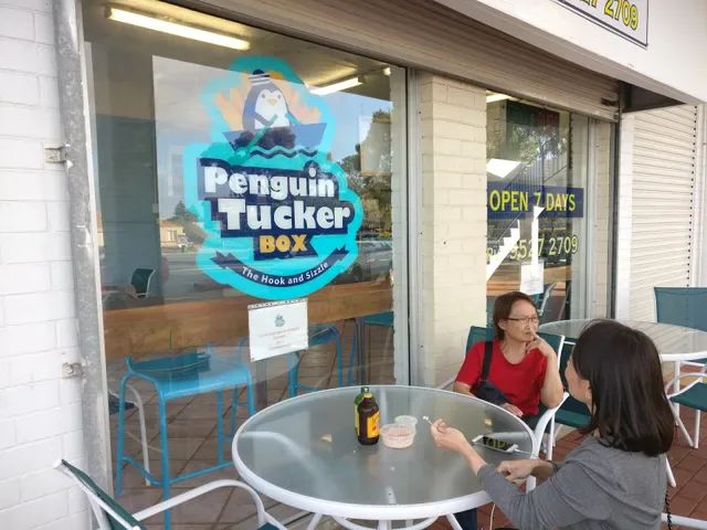 Penguin Tucker Box