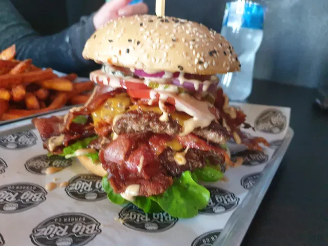 Big Rigz Burger Co.