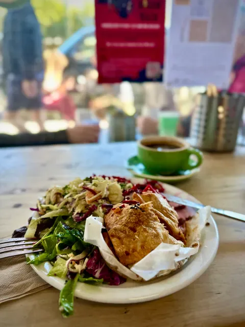 Manna Wholefoods & Cafe