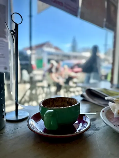 Manna Wholefoods & Cafe