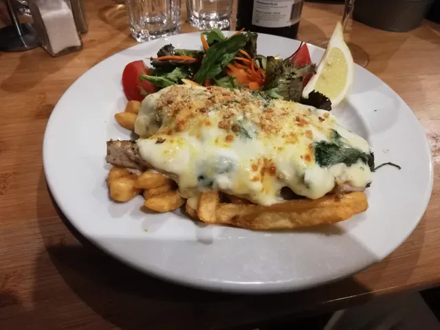 Ruocco's Pizzeria E Ristorante