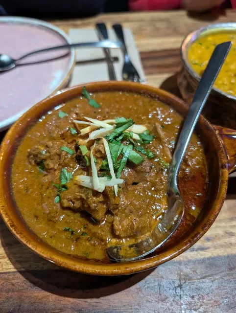 Saroor Bar and Restaurant