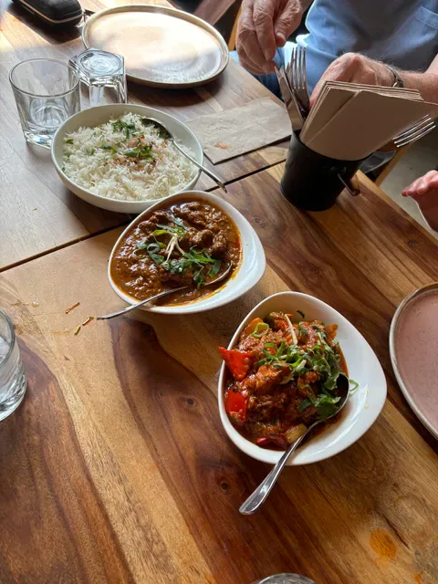 Saroor Bar and Restaurant