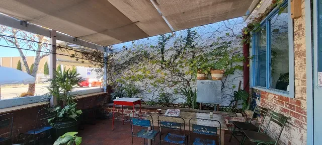Third Wheel Café South Fremantle