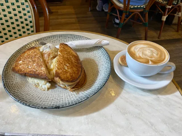 Globe Coffee House Patisserie & Restaurant