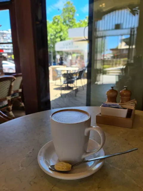 Globe Coffee House Patisserie & Restaurant