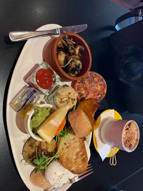 Gusto Food