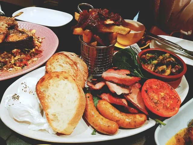 Gusto Food