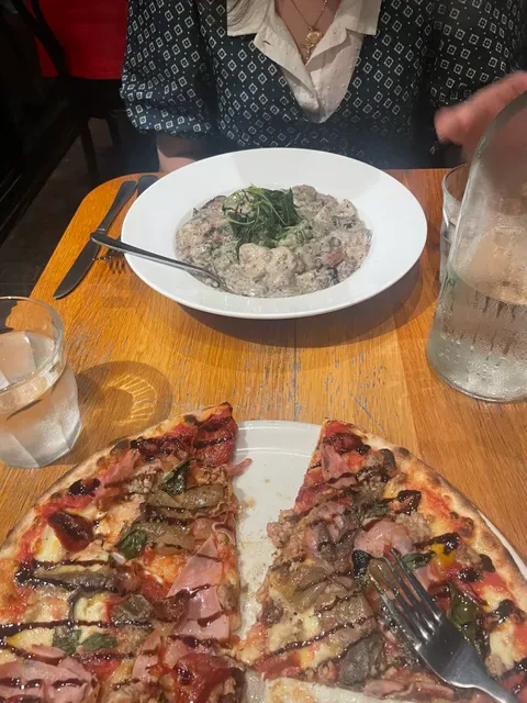 The Italian on Mends St