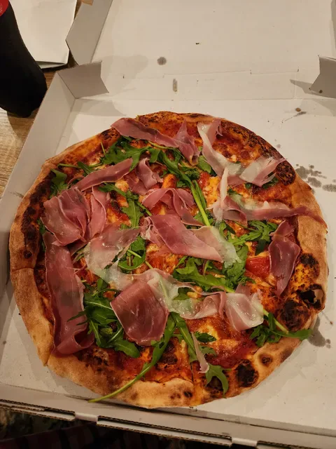 Swan Pizzeria