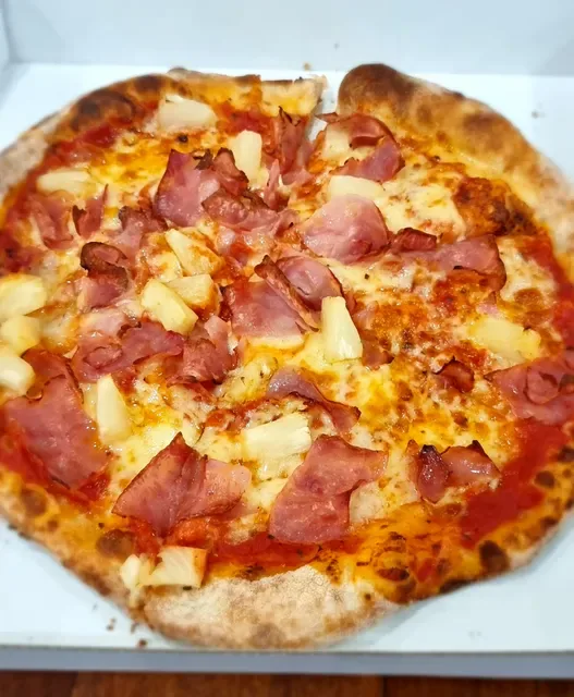 Swan Pizzeria