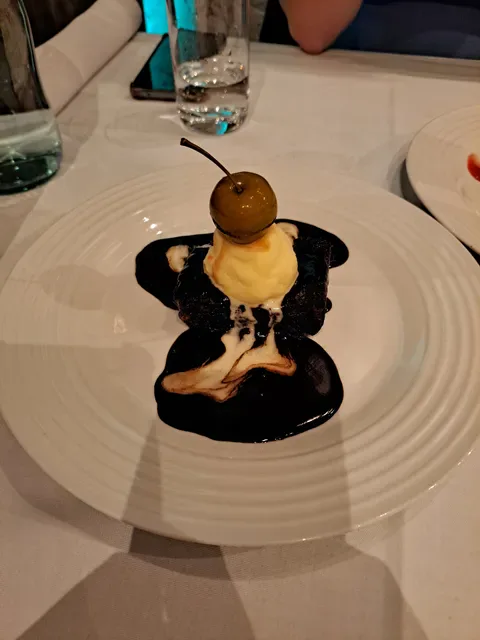 CALEB Restaurant & Bar
