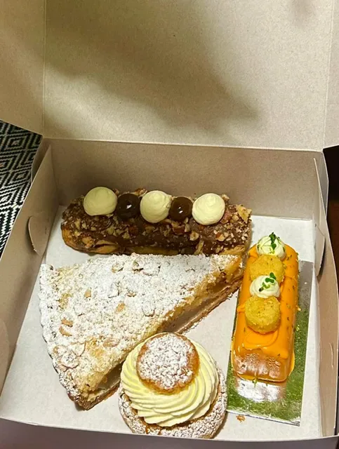 Louis Boeglin Cafe & Patisserie
