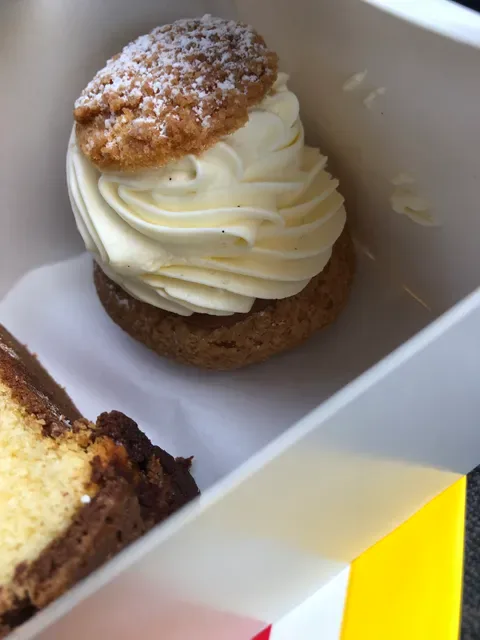 Louis Boeglin Cafe & Patisserie