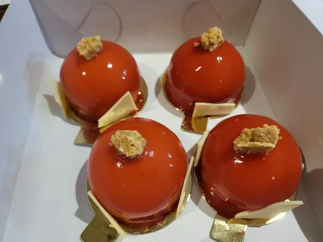Louis Boeglin Cafe & Patisserie