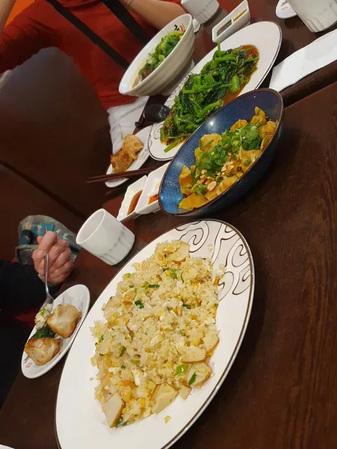 Wei's Dumpling Hut 齐鲁缘饺子馆