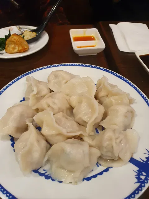 Wei's Dumpling Hut 齐鲁缘饺子馆
