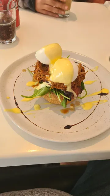 Brushfoot Cafe