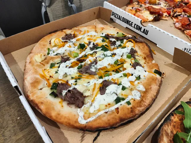 The Pizza Lounge