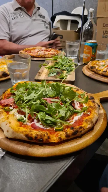 The Pizza Lounge